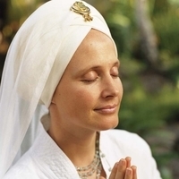 Snatam Kaur (Снатам Каур)